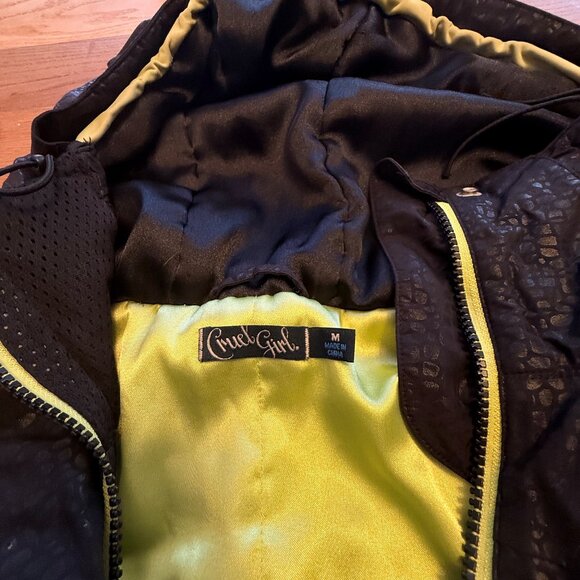 winter jacket - Picture 2 of 7